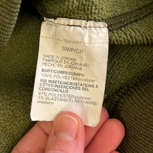 Under armor sweater size S - Picture 3 of 5